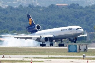 Lufthansa Group reports stronger earnings after healthy summer travel