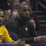 LeBron and Bronny James get bitter Ohio homecoming during Lakers' blowout loss to Cavs