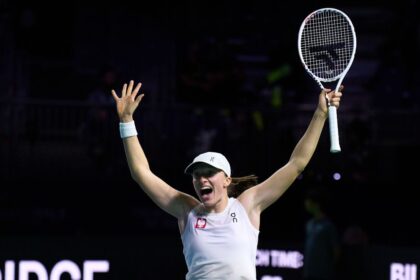 Swiatek-led Poland, Italy notch wins at Billie Jean King Cup