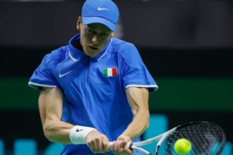 Jannik Sinner, Italy beat Argentina, reach Davis Cup semifinals