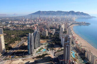 More aid, more jobs, more profit in Benidorm