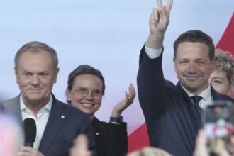 Donald Tusk's party chooses Warsaw mayor as presidential candidate