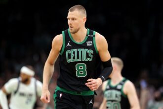 Kristaps Porzingis Celtics pic