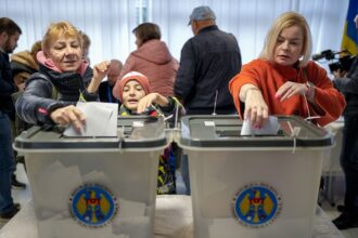 Polls open in Moldova's presidential run-off against backdrop of voter fraud concerns