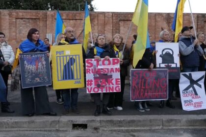 Pro-Ukraine protests take place in European capitals as 1,000th day of war approaches