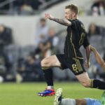 LAFC's MLS Cup hopes shattered in stunning overtime loss to Seattle