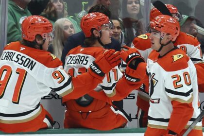 Brett Leason has a career-best night in Ducks' win over Stars