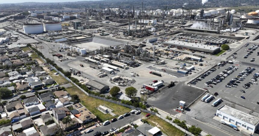 Closure of Phillips 66 refinery in South Bay has developers licking their lips