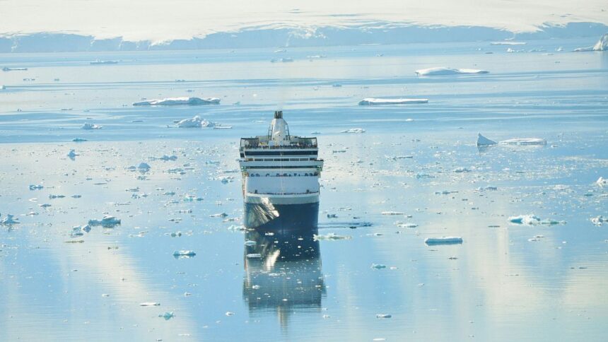 Cruise passengers stage hunger strike after Antarctic stops cancelled due to engine failure