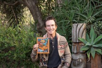 Jeff Probst teams up with Exploding Kittens for Survivor card game