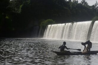 More than 100 people missing in Nigeria after boat capsizes on river Niger