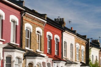 UK average house prices for November hit a new record high