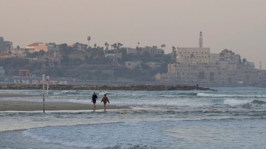 UK changes travel advice for Israel: Where is it safe to visit in the Middle East right now?