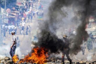 Violence after election court ruling leaves 21 dead in Mozambique