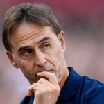 West Ham offered "extraordinary" ex-Chelsea boss to replace Julen Lopetegui