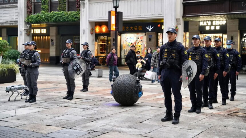 Dystopian robot cop hits Chinese streets