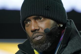 ESPN's Randy Moss is taking extended leave to focus on 'personal health challenge'