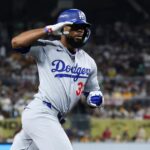 By re-signing Teoscar Hernández, Dodgers raise the financial stakes even higher