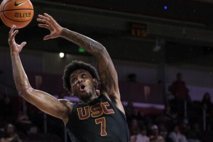 The Sports Report: USC men have found their groove and get another win